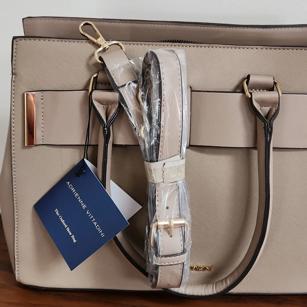 Adrienne Vittadini Oxford Bow Bag - Picture 9 of 9